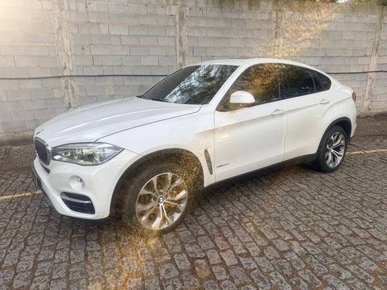 BMW X6 3.0 35I 4X4 COUPÉ 6 CILINDROS 24V GASOLINA 4P AUTOMÁTICO BMW X6 3.0 35I 4X4 COUPÉ 6 CILINDROS 24V GASOLINA 4P AUTOMÁTICO